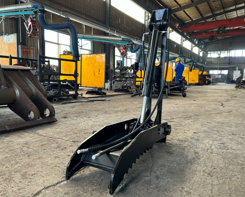 Excavator Attachments - 36" Hydraulic Thumb Kit