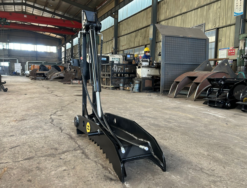 Excavator Attachments - 36" Hydraulic Thumb Kit