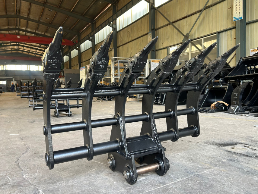 Image of 32" Excavator Brush Rake / Root Rake fits 1.5 - 2.5 Ton Excavator with Wedge and Pin Couplers from Bully Dog Equipment.