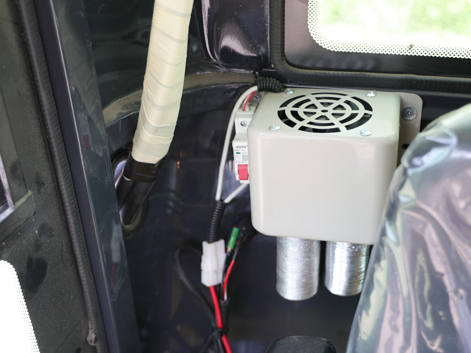 Image of 2 Ton Closed Cab Excavator with Kubota Diesel Engine AC and In Cab Heater - Excavator for Sale In BC from Bully Dog Equipment.