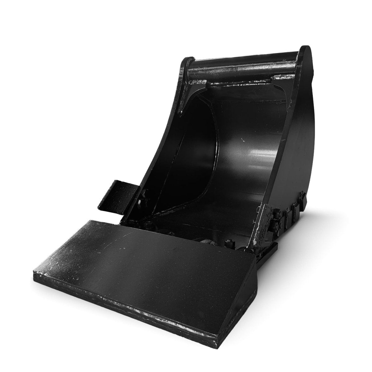 Excavator Bucket: 18" Digging Bucket, 5 ton – 6 ton Excavator - John Deere 50–60 wedge (WBM 50) - Bully Dog Equipment