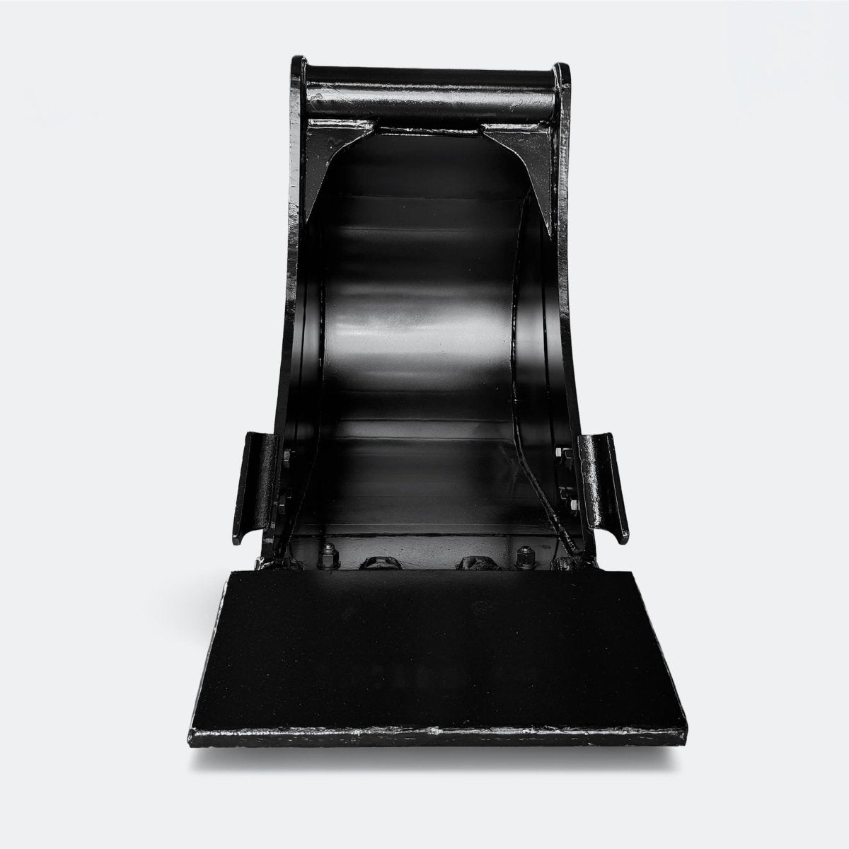 Excavator Bucket: Digging Bucket, 7 ton – 10 ton Excavator - 18" - John Deere 70–100 wedge (WBM 80) - Bully Dog Equipment